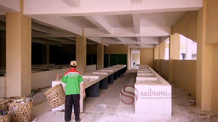 Bagai Rumah Hantu, Pasar Smep Kosong Tak Berpenghuni